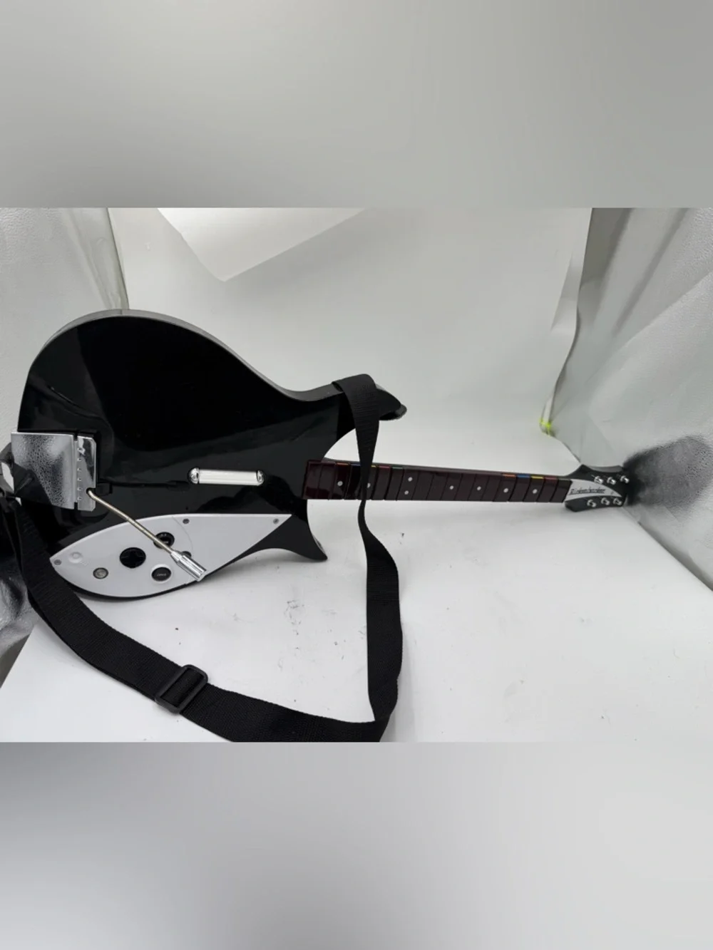 Beatles Rock Band Rickenbacker Wireless Guitar Controller Wii NWGTS5